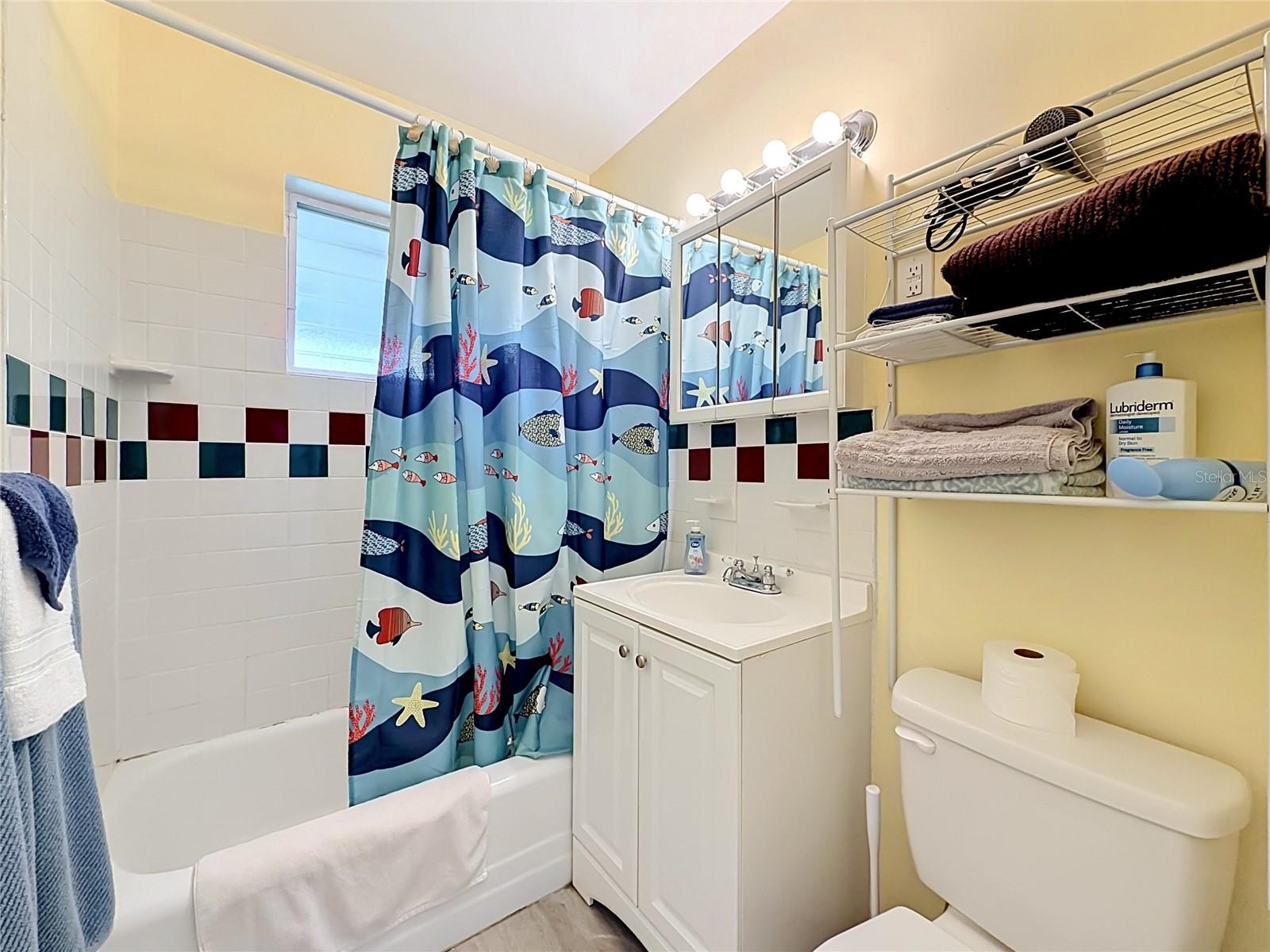 8594 BUMFORD AVE — photo 16