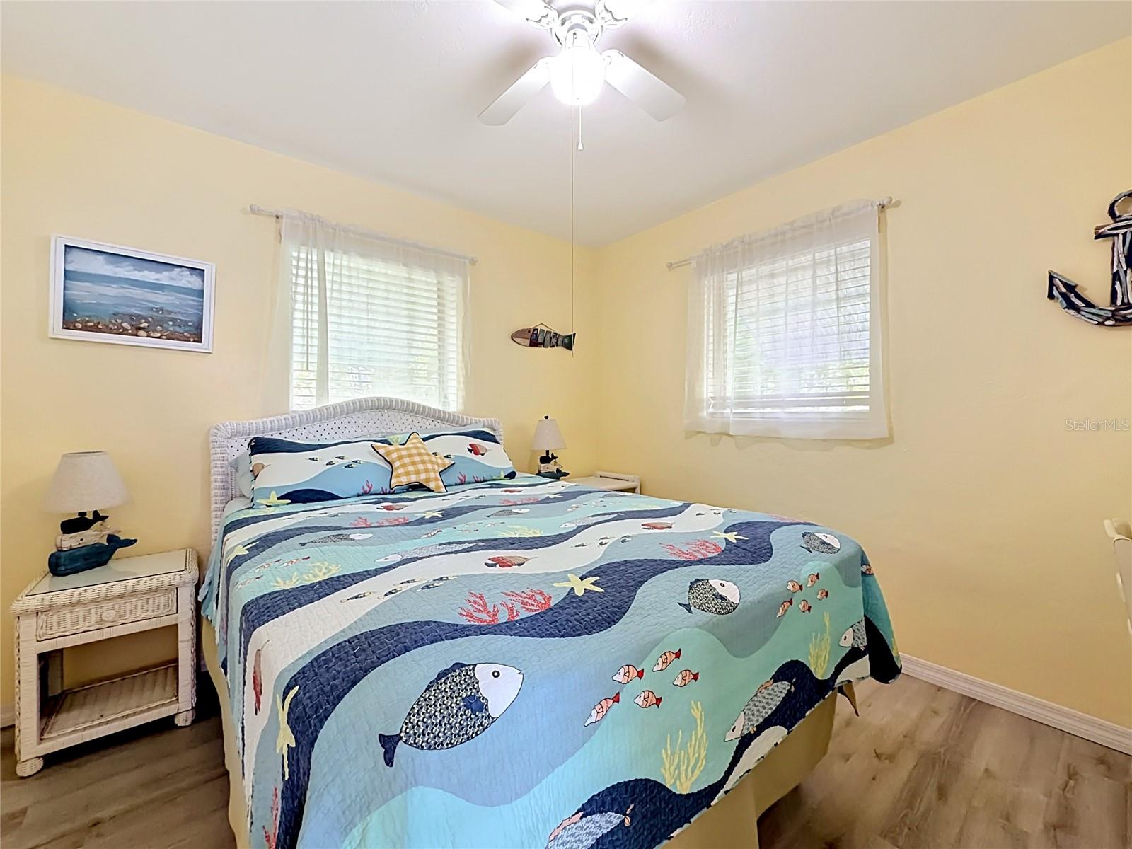 8594 BUMFORD AVE — photo 9