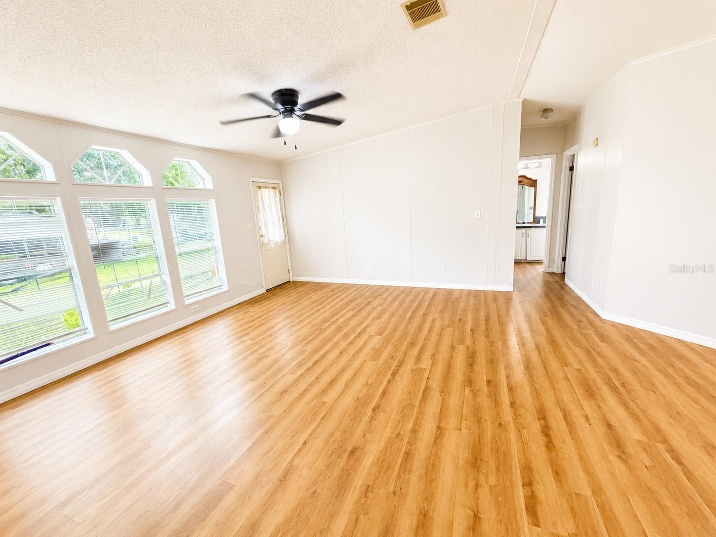 36910 SUNSHINE RD — photo 7