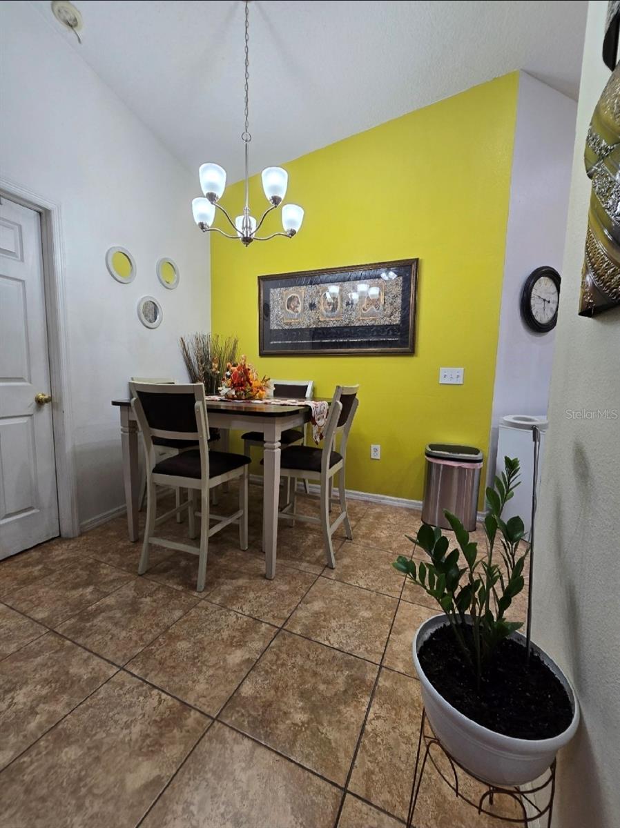 14926 LAURIE LN — photo 9