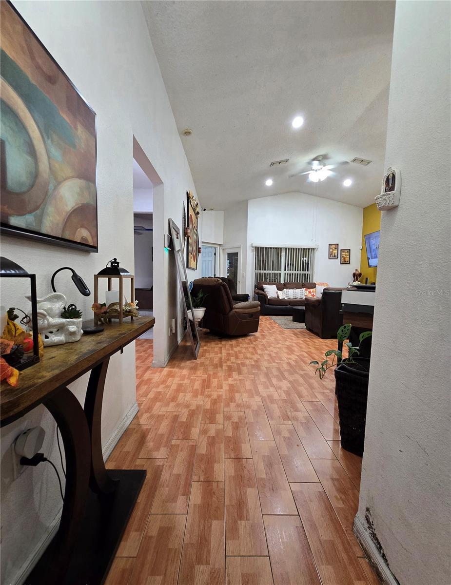 14926 LAURIE LN — photo 3