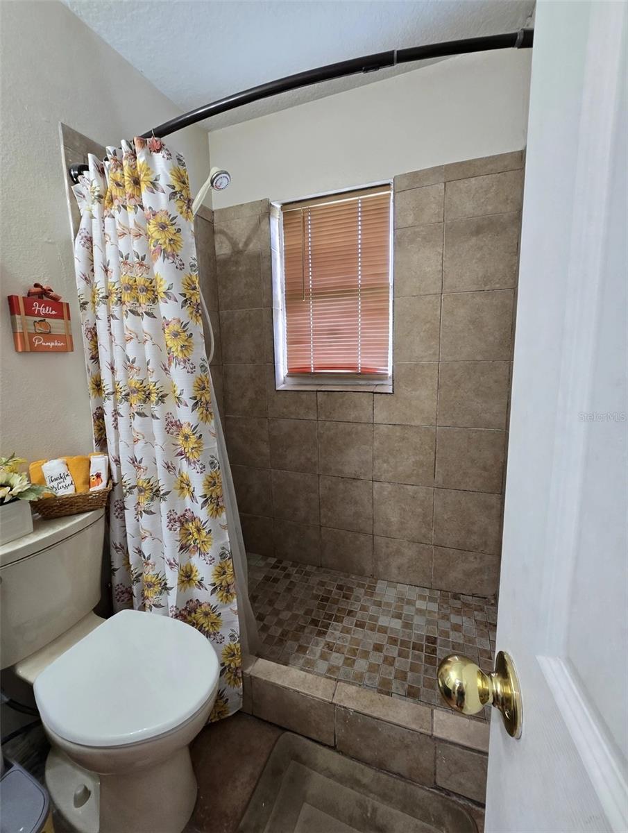 14926 LAURIE LN — photo 28