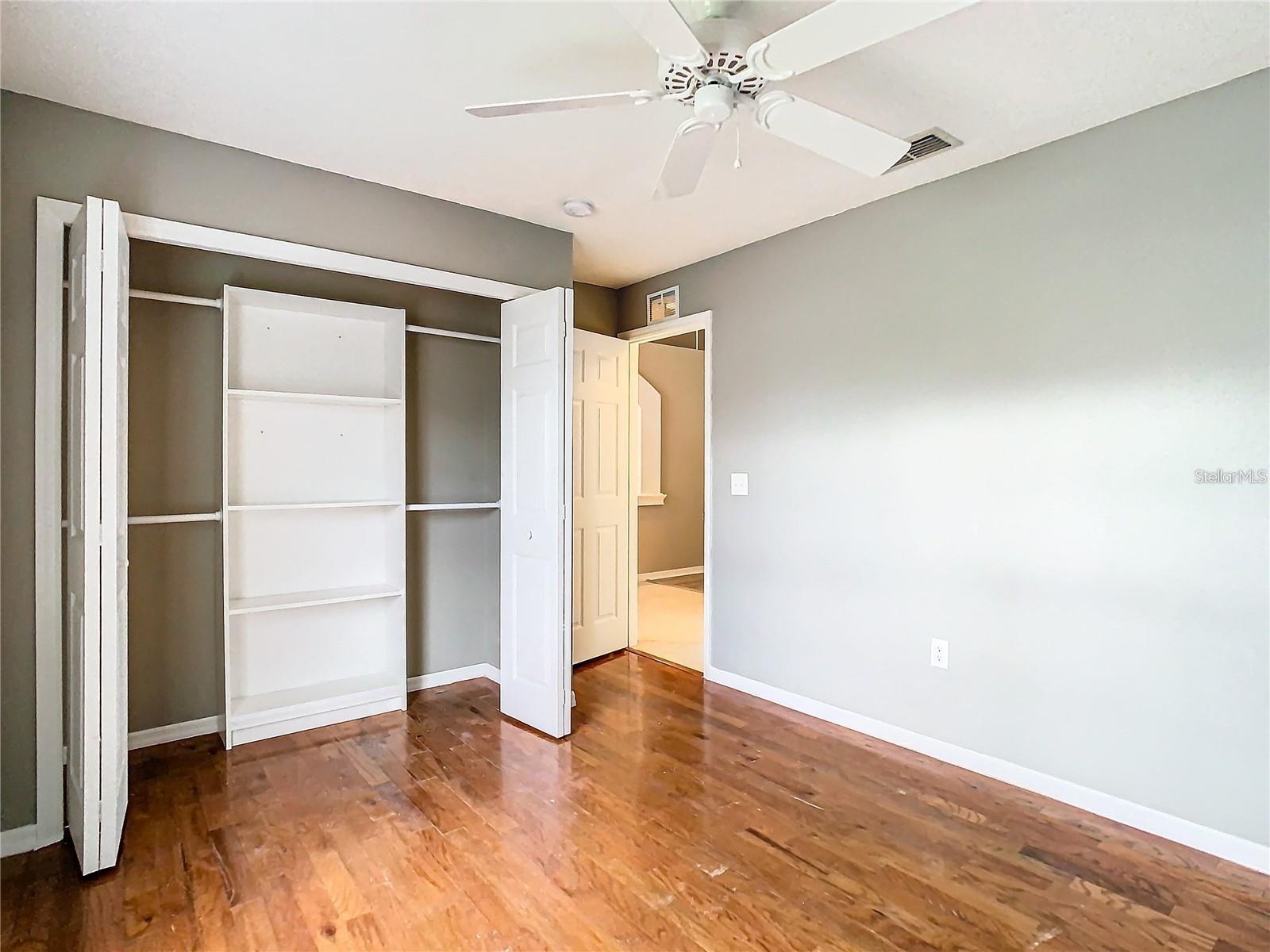 7823 FLORADORA DR — photo 32