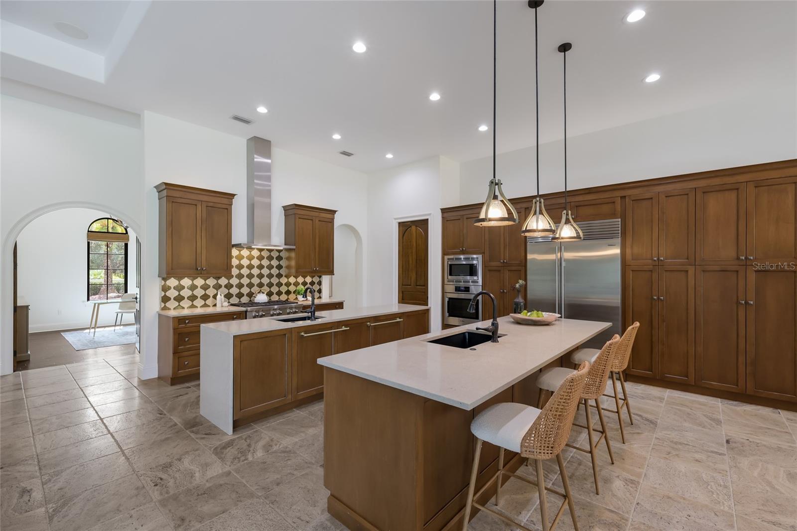 8435 LINDRICK LN — photo 37