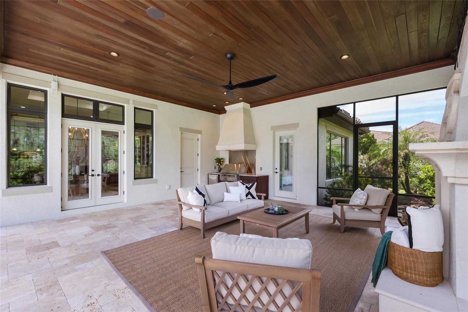 8435 LINDRICK LN — photo 23