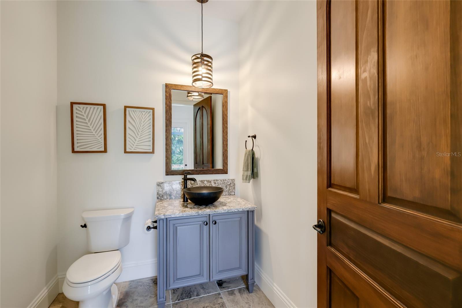 8435 LINDRICK LN — photo 64