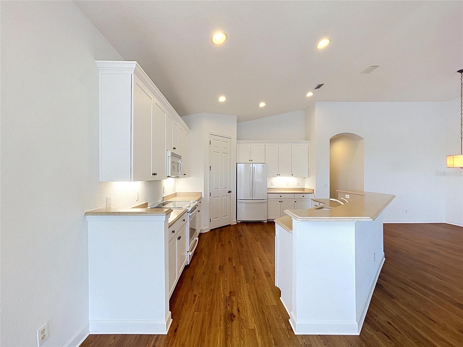 1338 EMERALD DUNES DR #35 — photo 18
