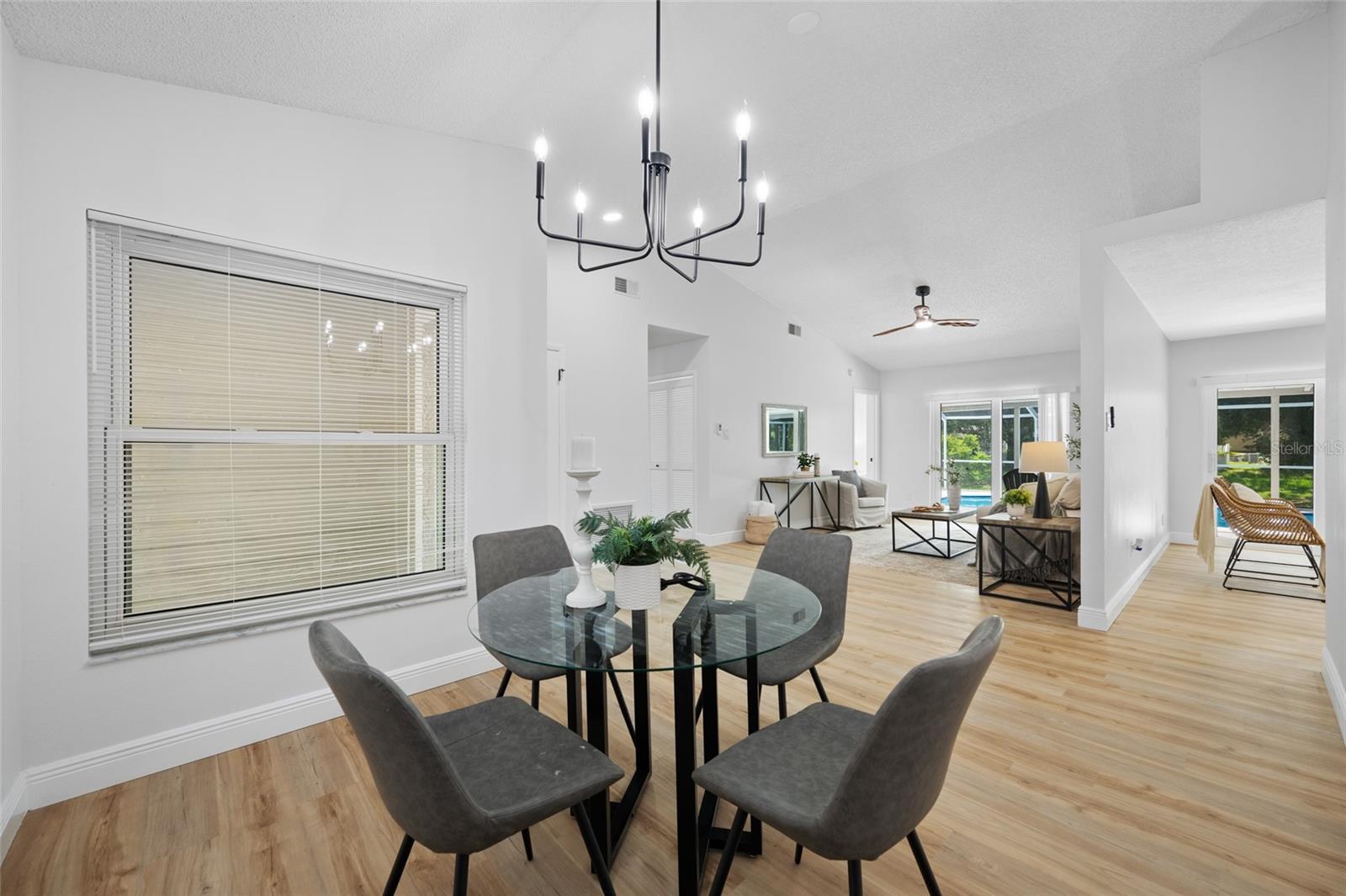 11925 CEDARFIELD DR — photo 10