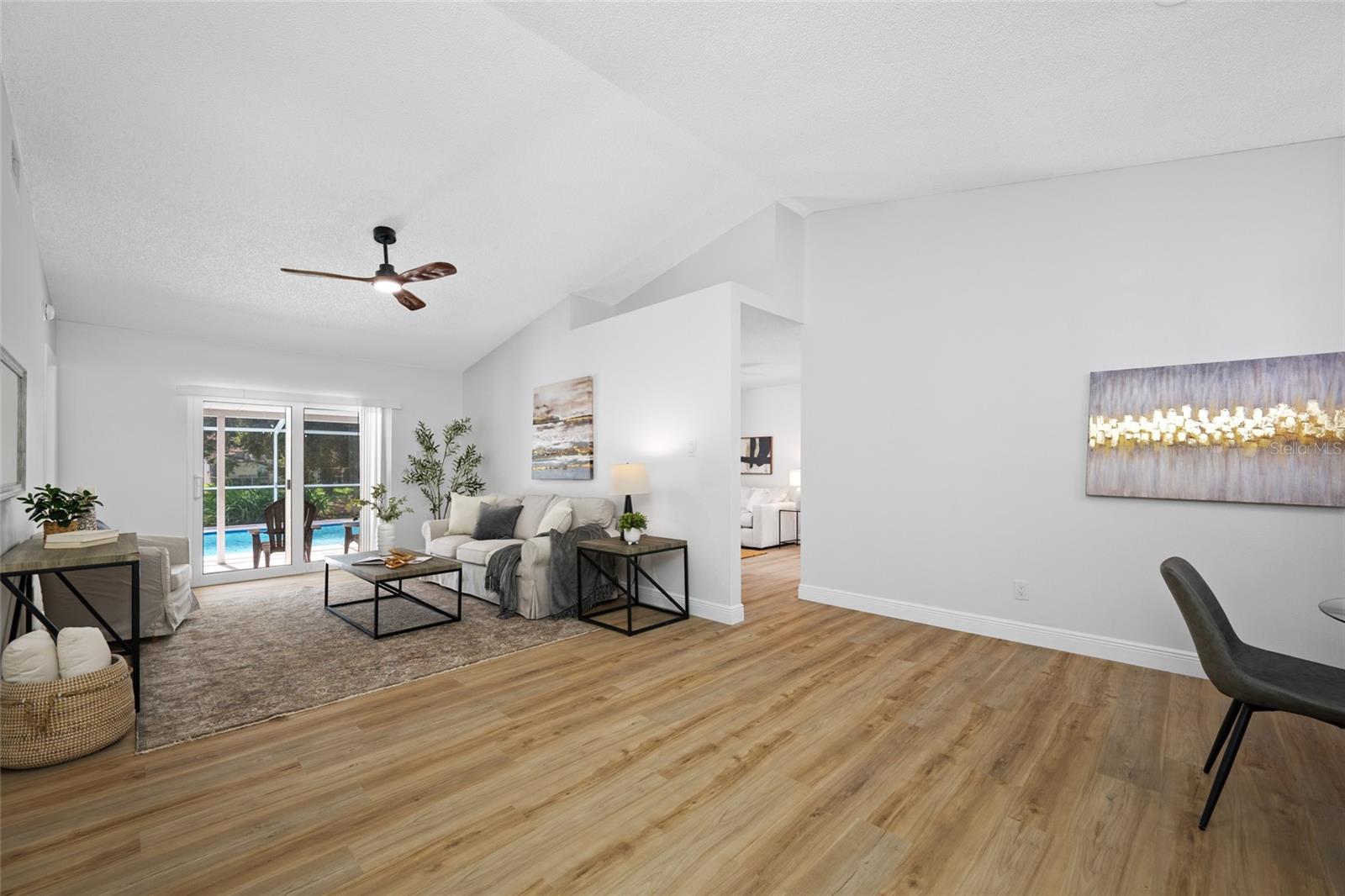 11925 CEDARFIELD DR — photo 8