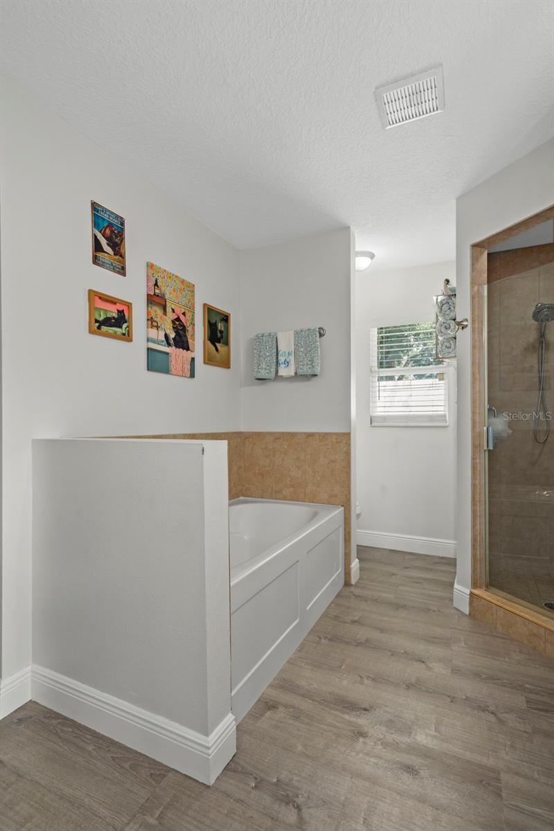 6917 DUNNETT AVE N — photo 22