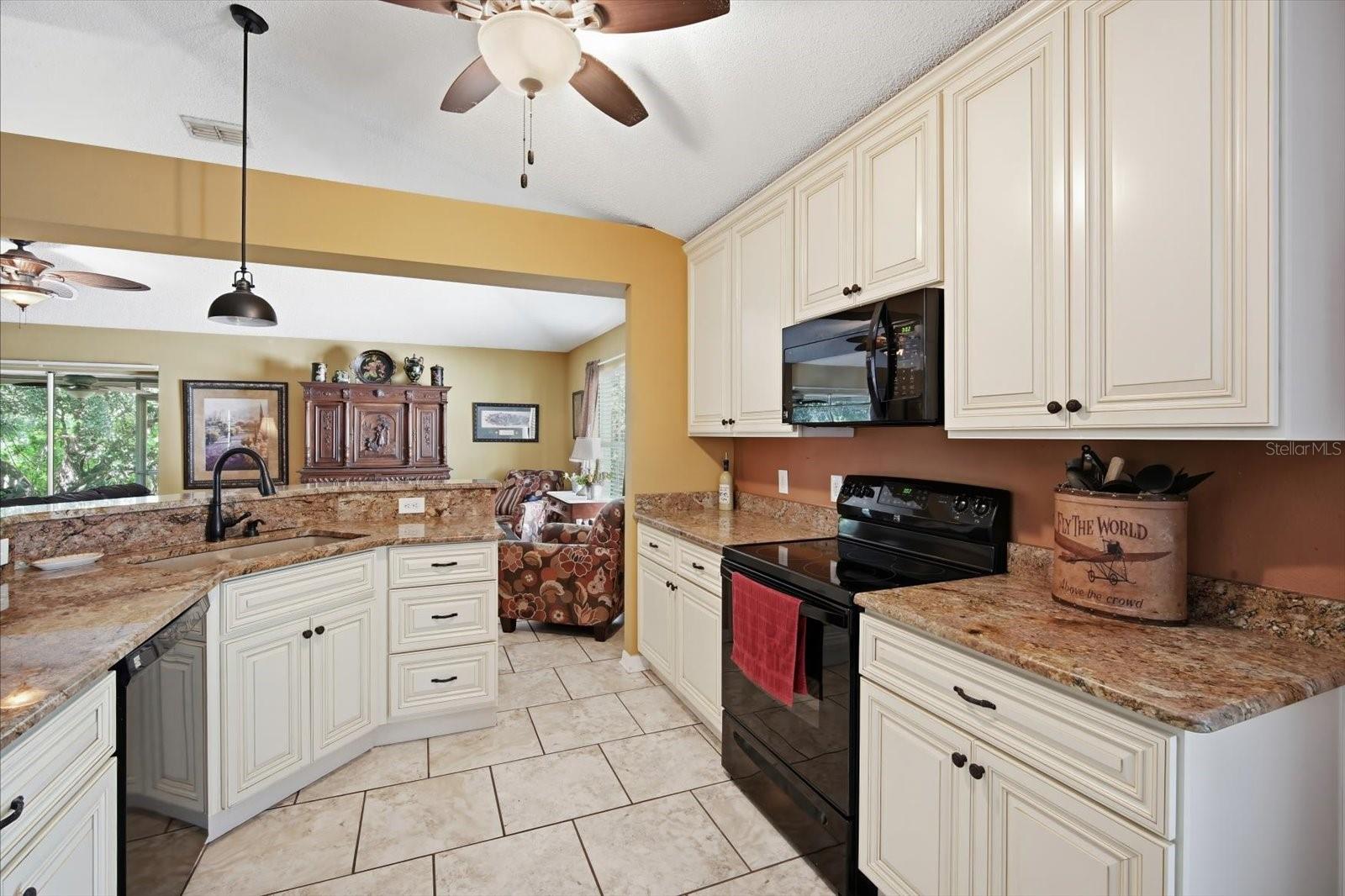 809 ROCKY MOUNTAIN CT — photo 18