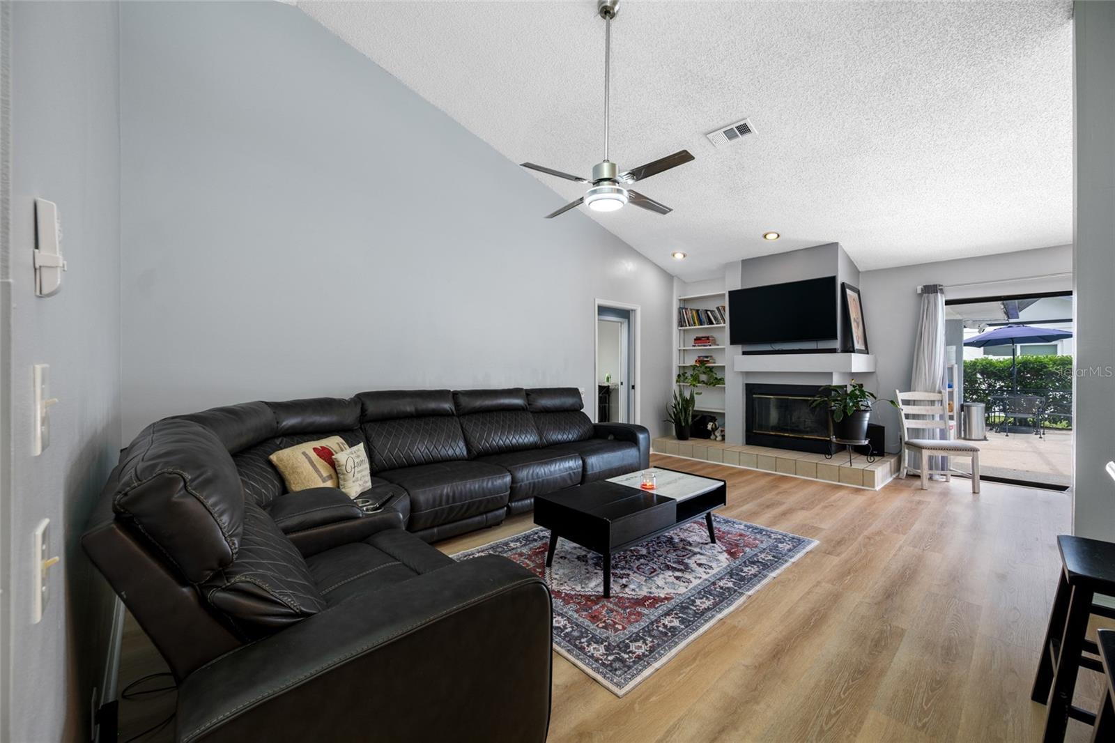 3225 HEARTHSTONE CT — photo 9
