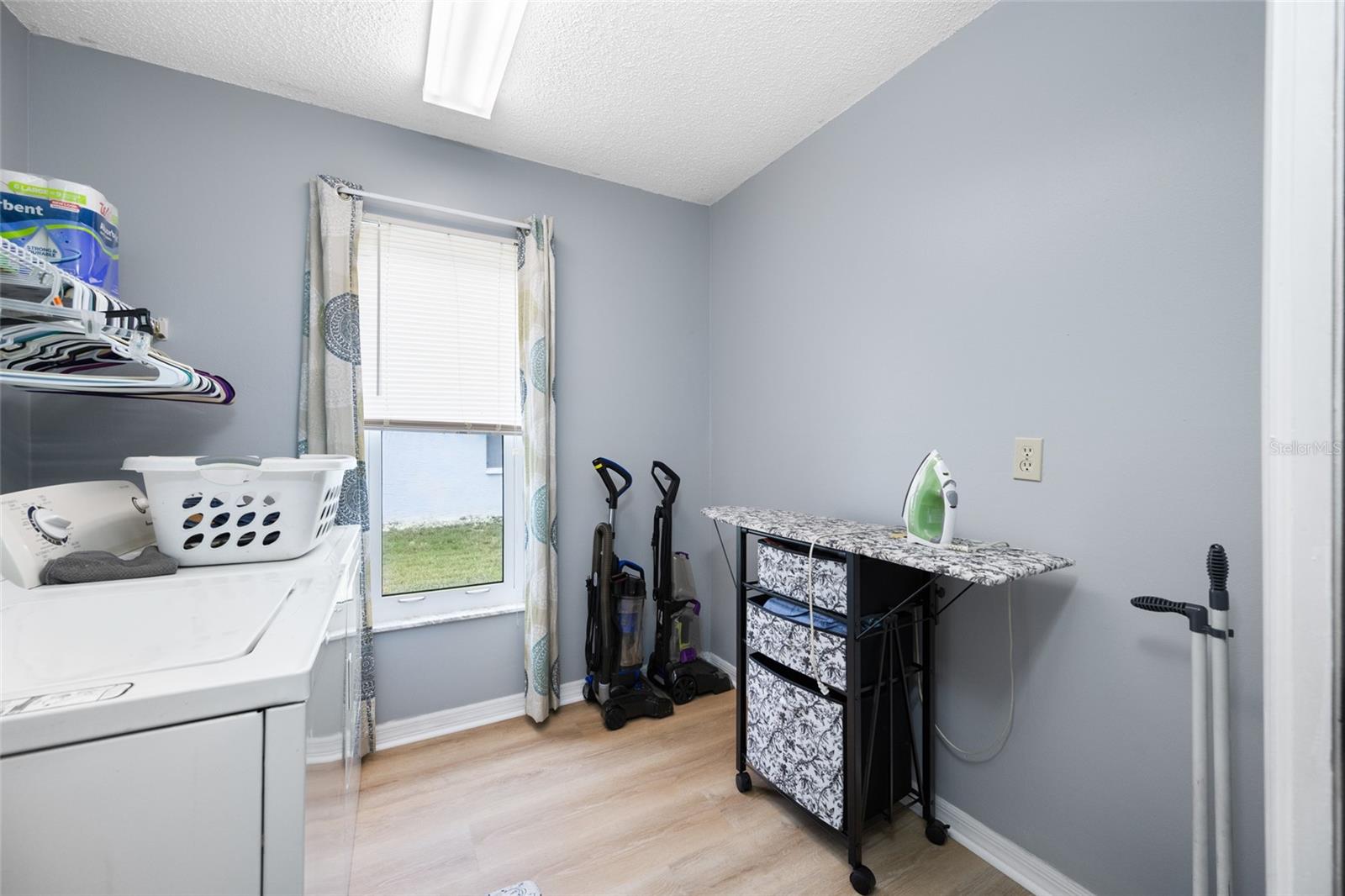 3225 HEARTHSTONE CT — photo 33
