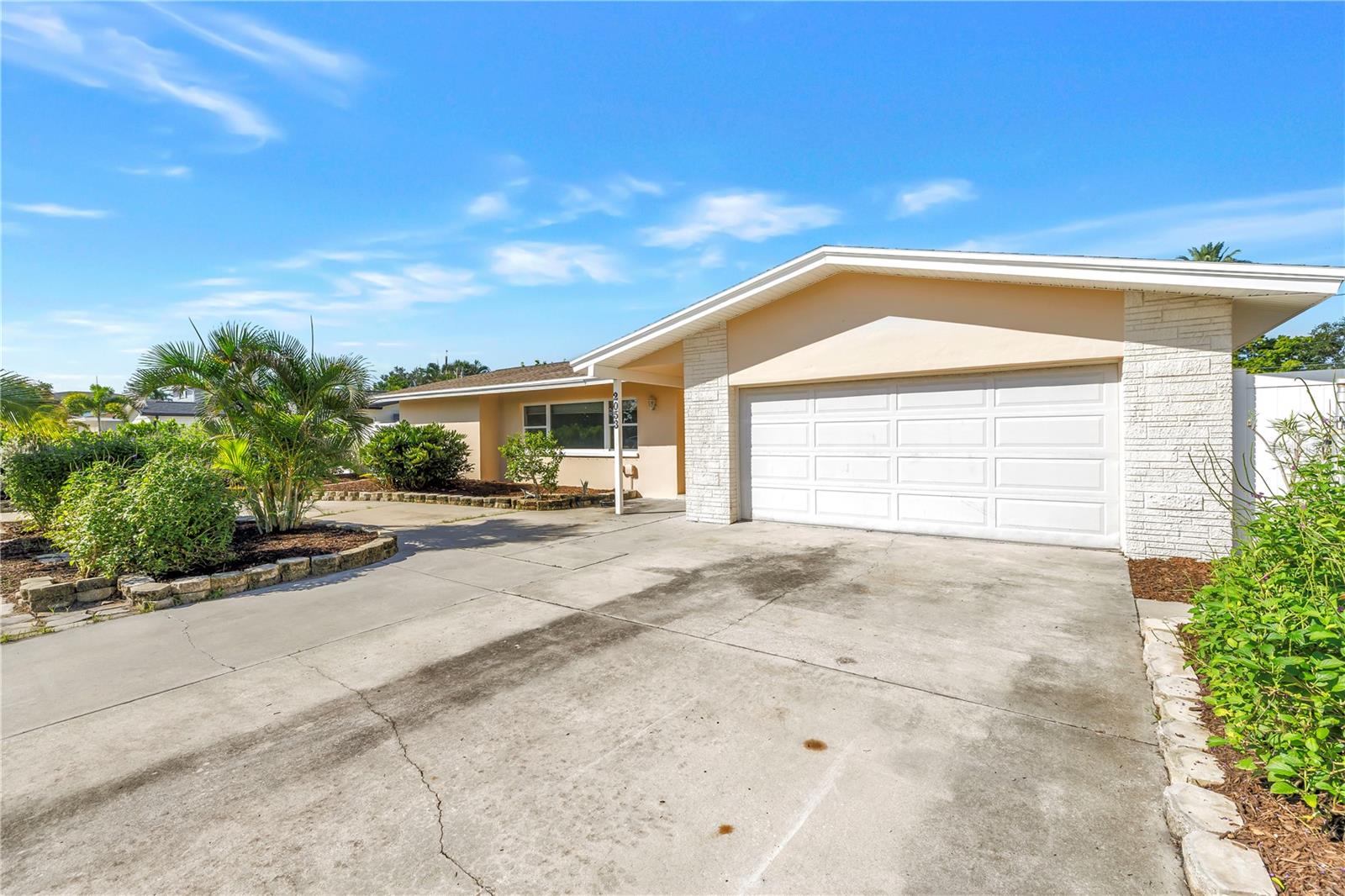 2053 DOLPHIN BLVD S — photo 3