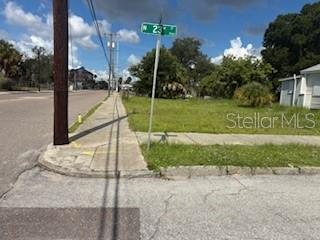 2222 E 4TH AVE — photo 2