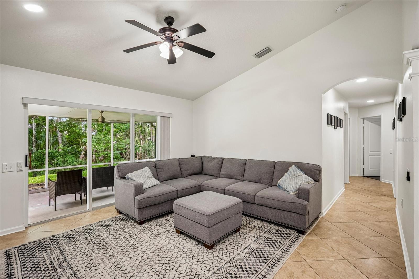 5854 COUNT TURF LN — photo 10