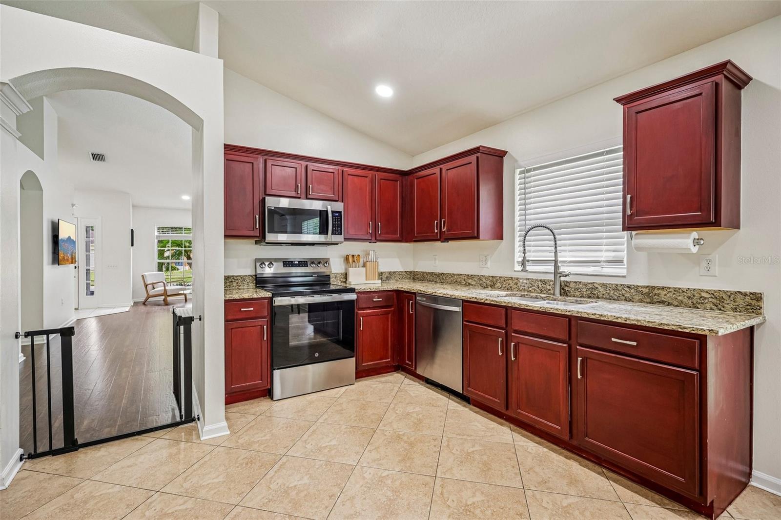 5854 COUNT TURF LN — photo 5