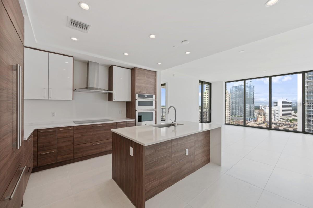 301 1ST ST S #1804 — photo 3