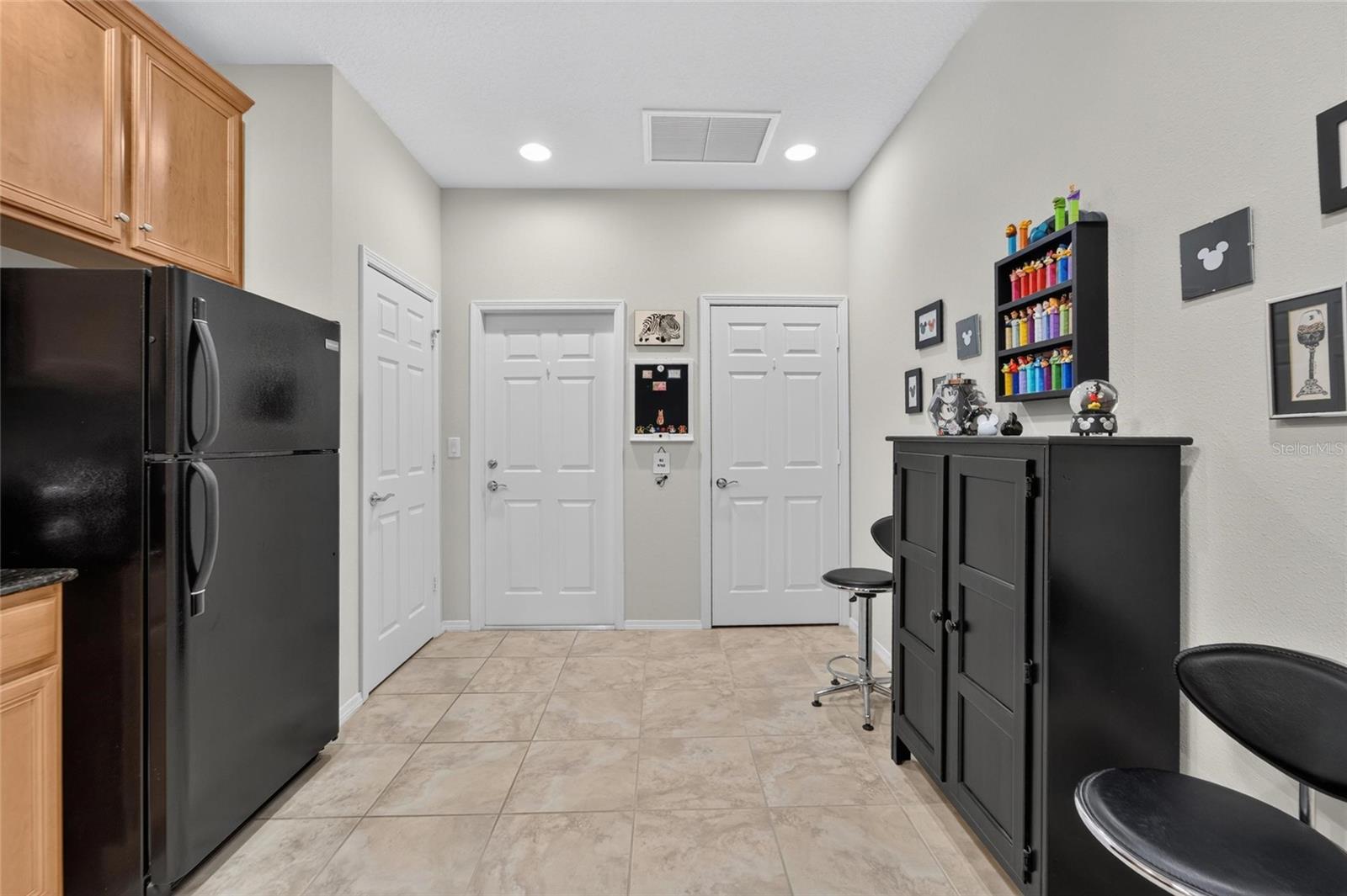 428 SENECA FALLS DR — photo 12
