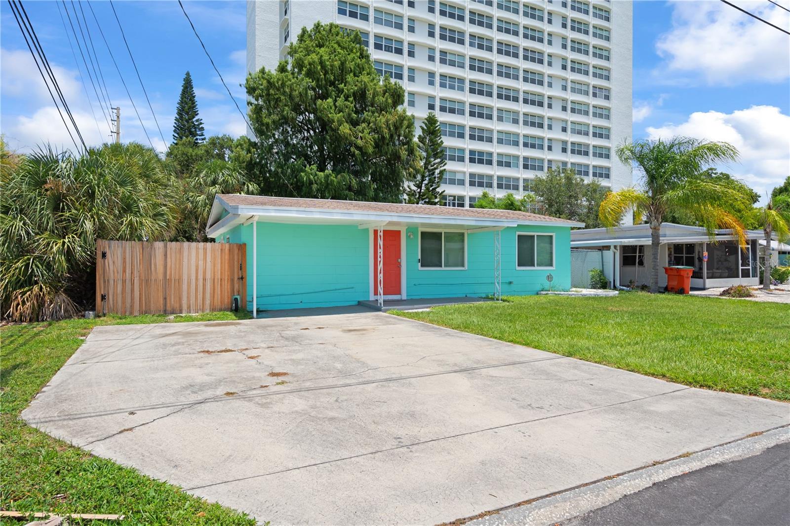 6761 HIBISCUS AVE S — photo 2