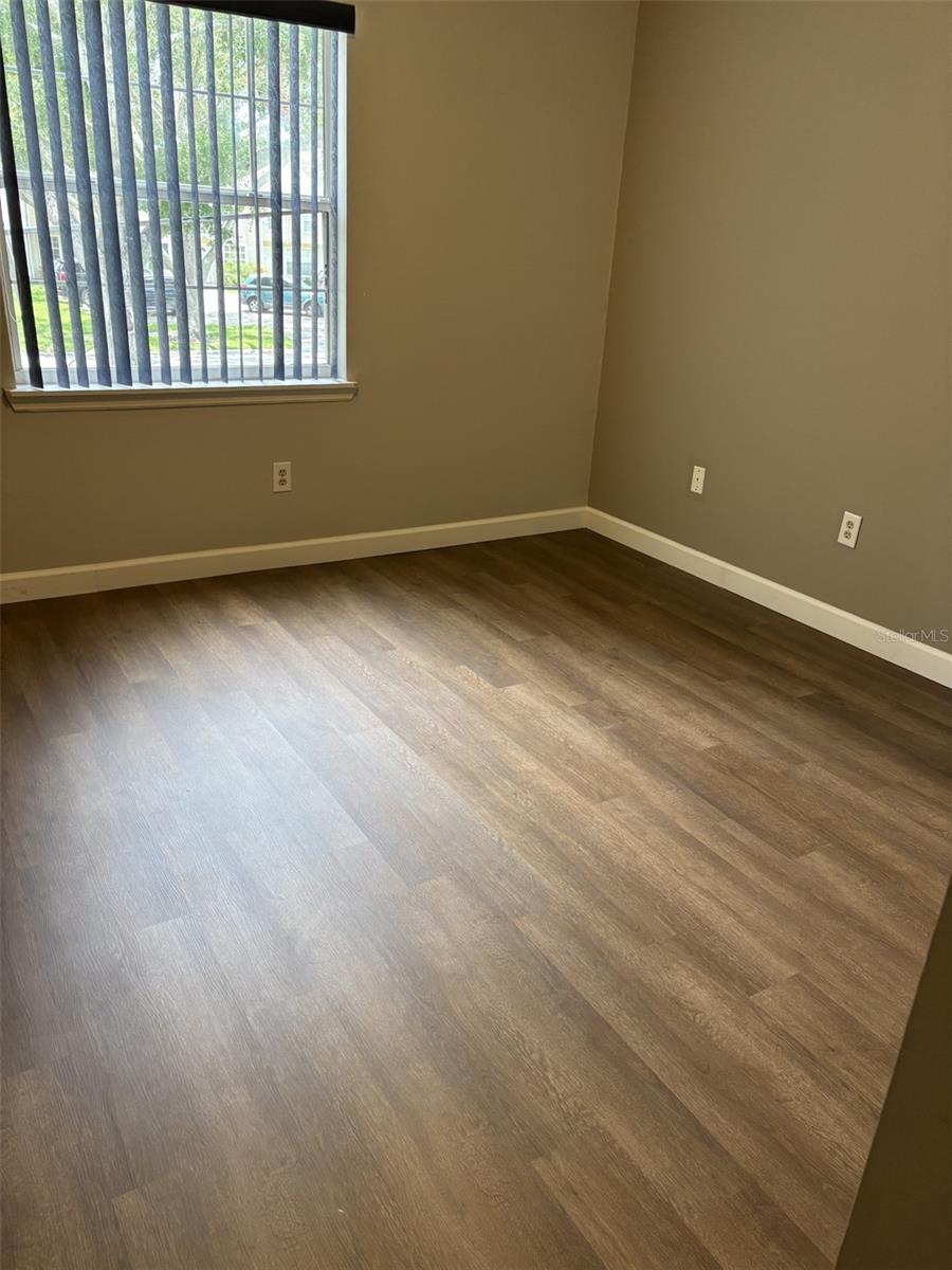 8525 J R MANOR DR — photo 15