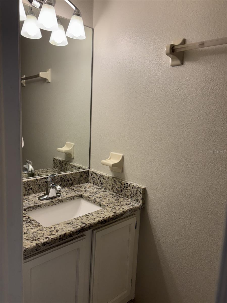 8525 J R MANOR DR — photo 14