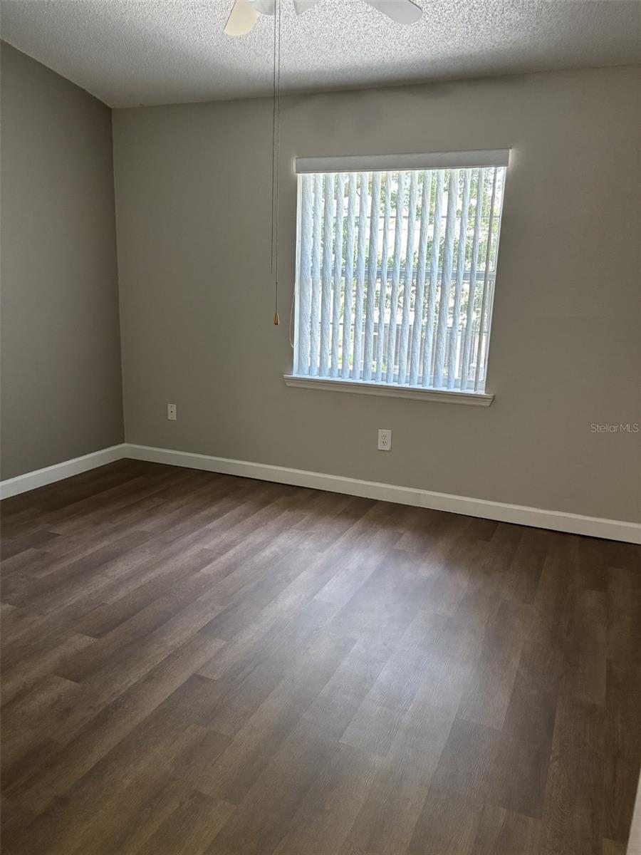 8525 J R MANOR DR — photo 13