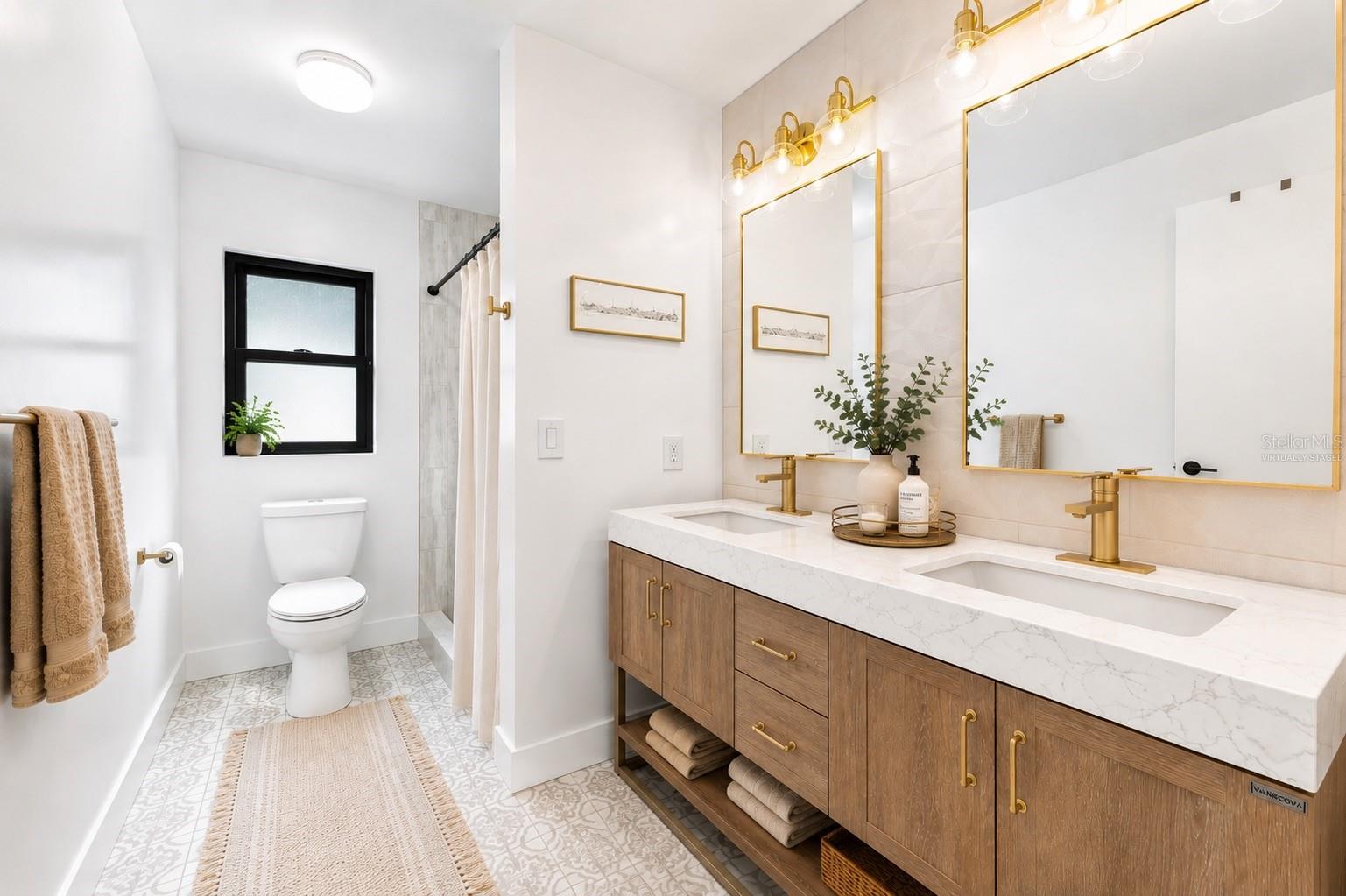 1683 OAK PL — photo 25