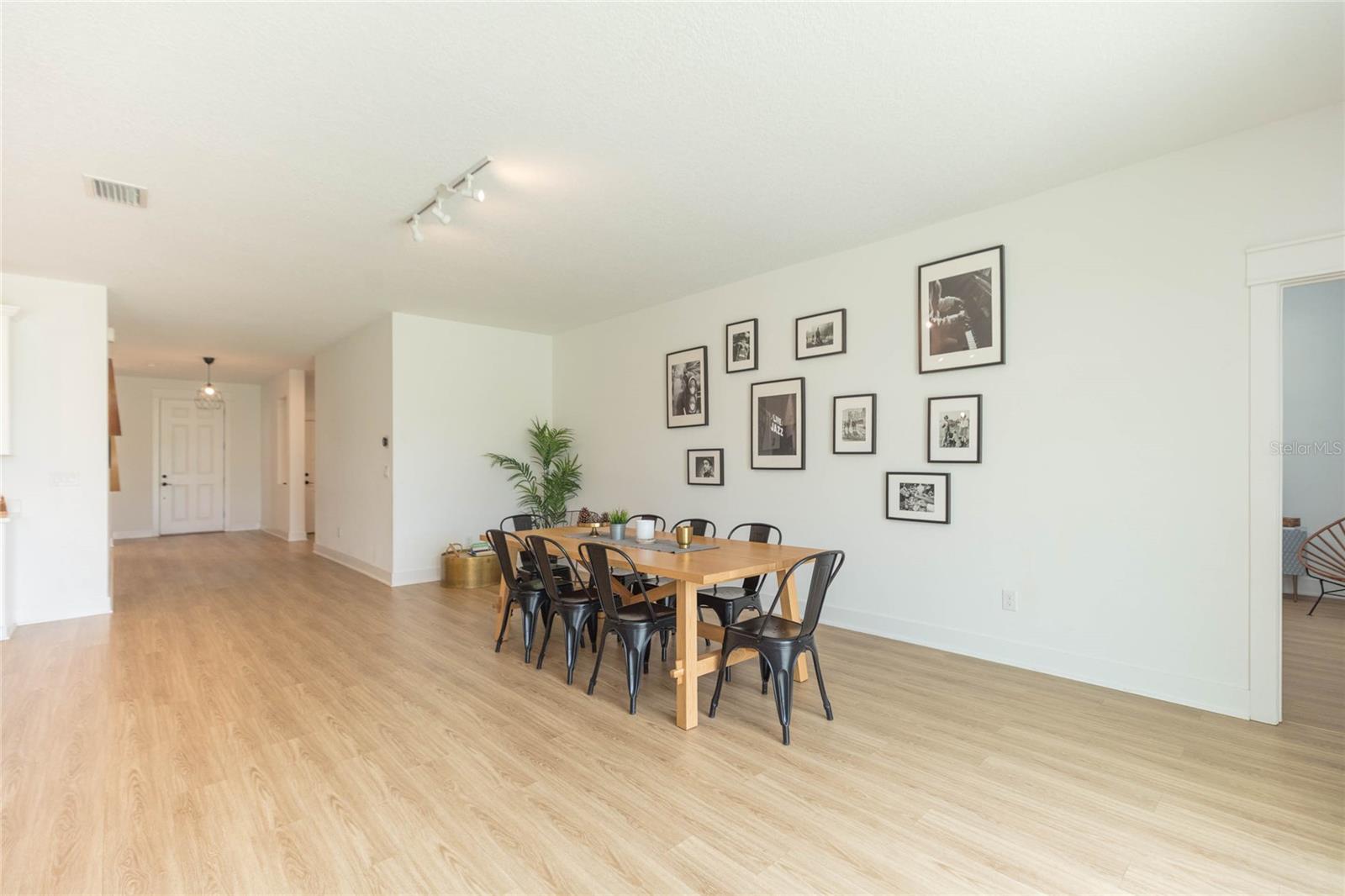 7122 ESTERO CT — photo 13