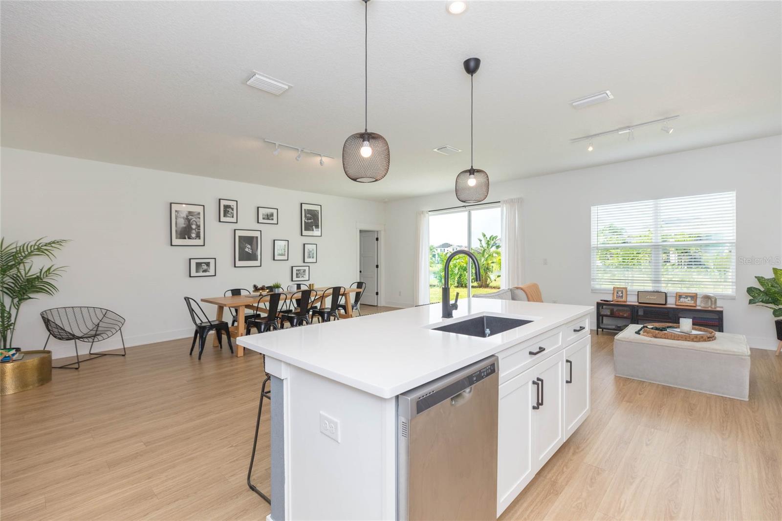7122 ESTERO CT — photo 11