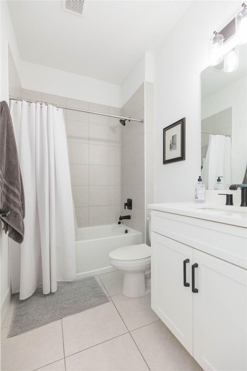 7122 ESTERO CT — photo 25
