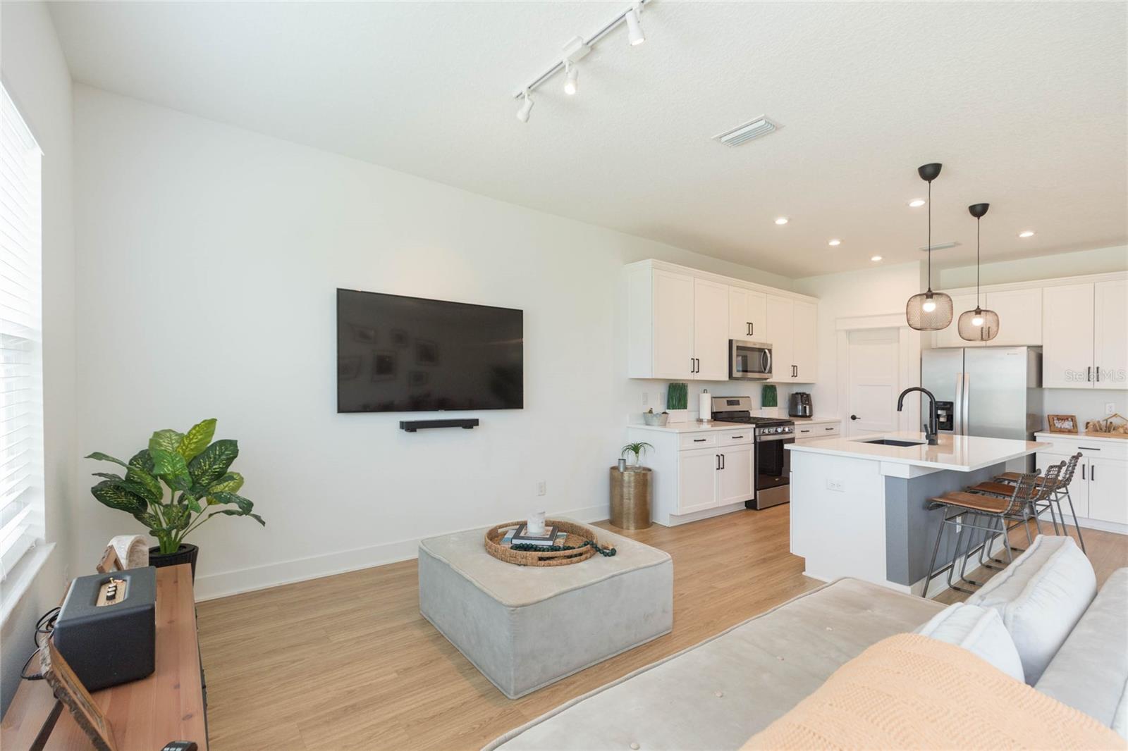 7122 ESTERO CT — photo 15
