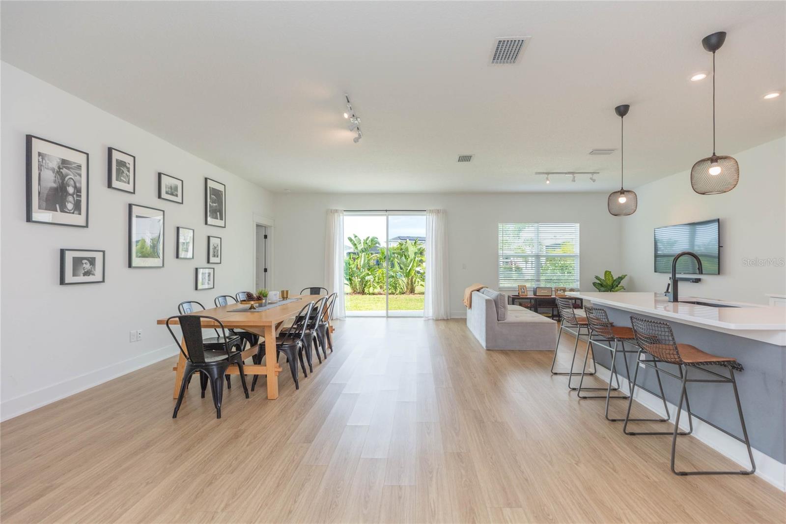 7122 ESTERO CT — photo 10