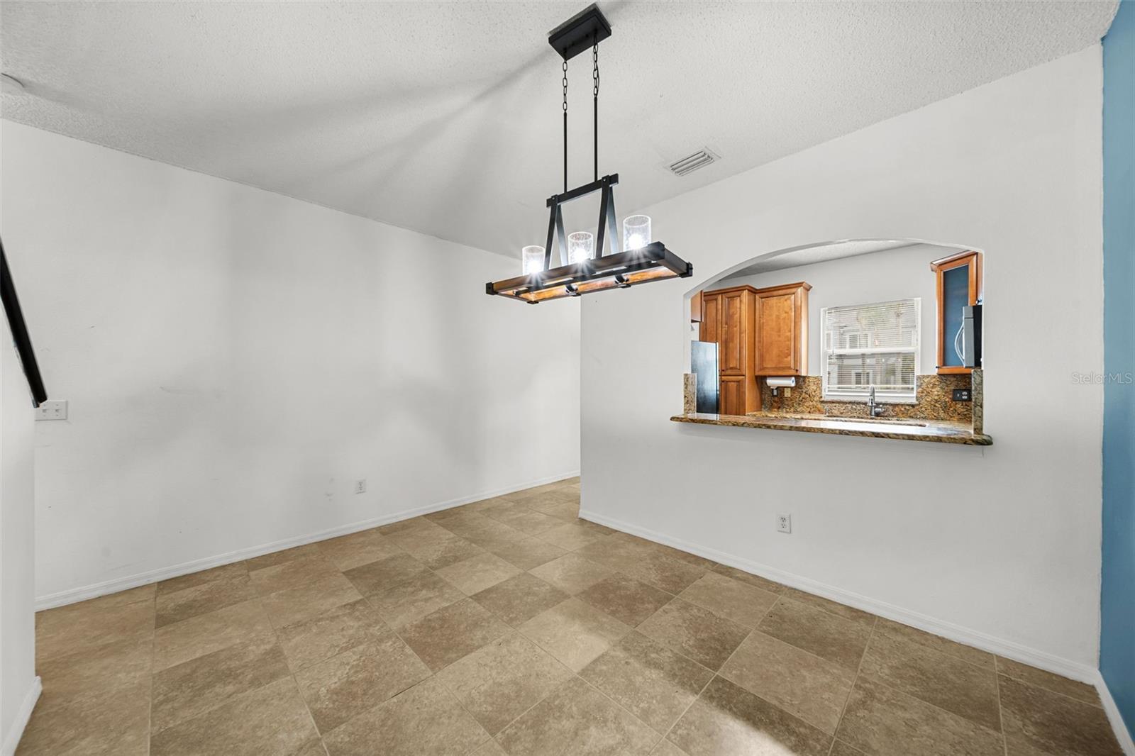 18171 PARADISE POINT DR — photo 8
