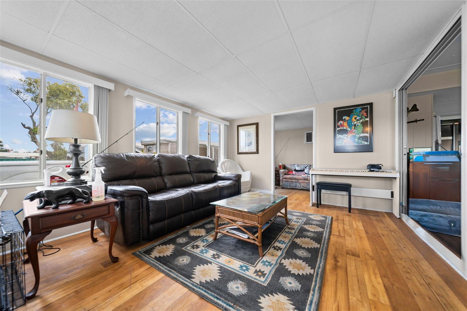 136 LAKEVIEW DR. DR — photo 15