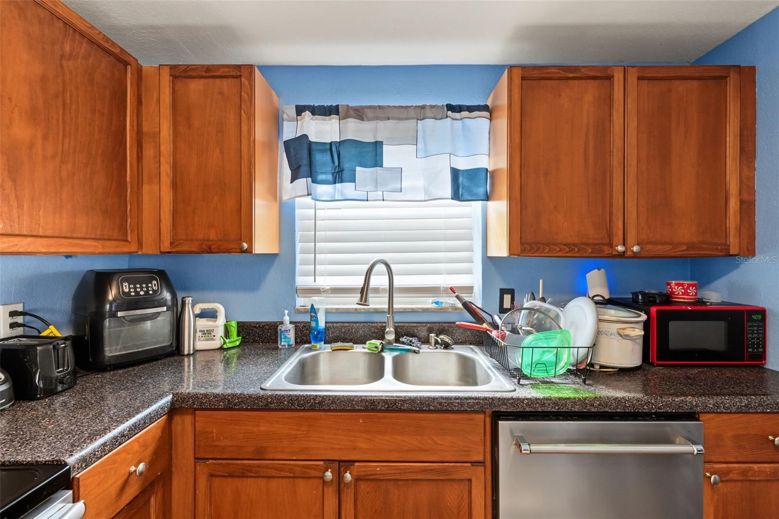 7041 WESTCOTT DR — photo 41