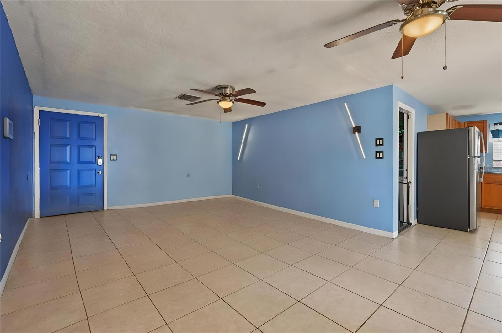 7041 WESTCOTT DR — photo 33