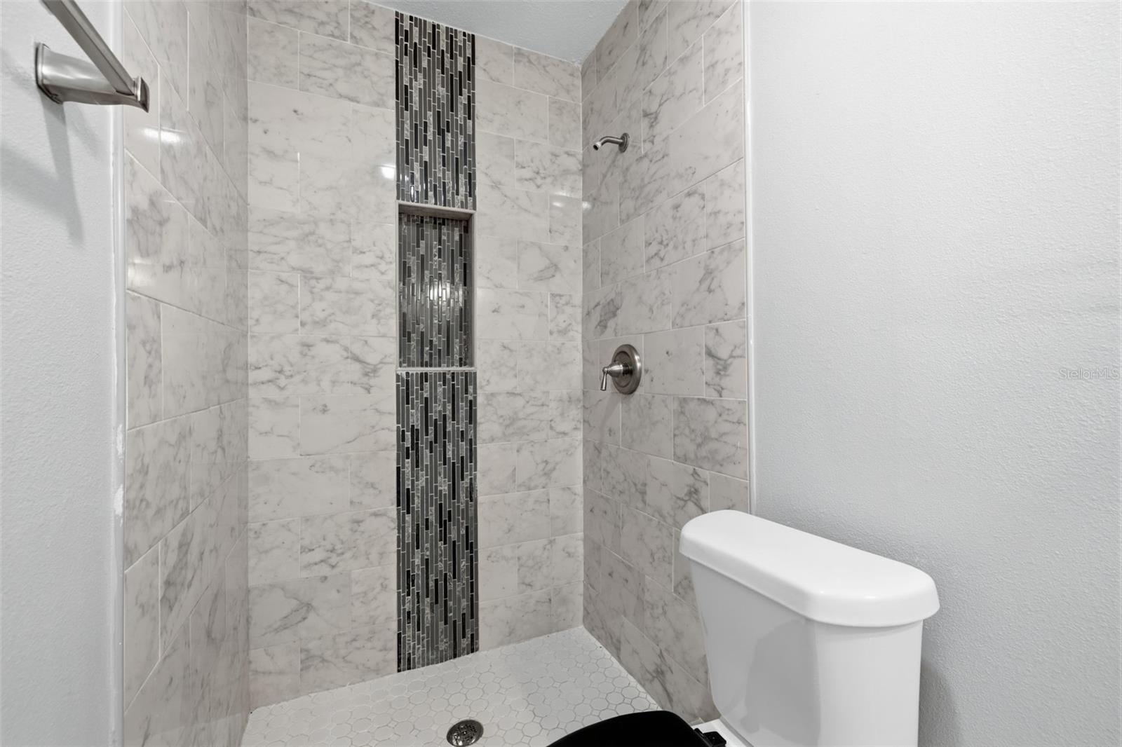 7806 TANGLEWOOD LN — photo 12