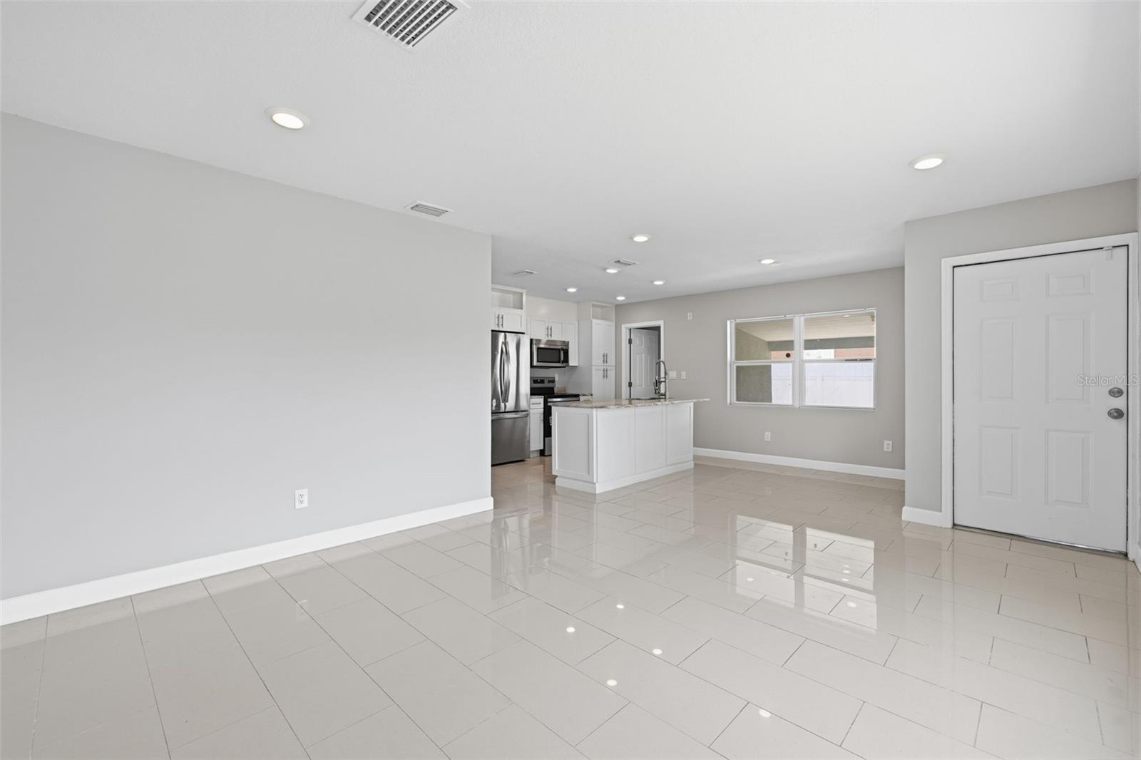 7806 TANGLEWOOD LN — photo 4