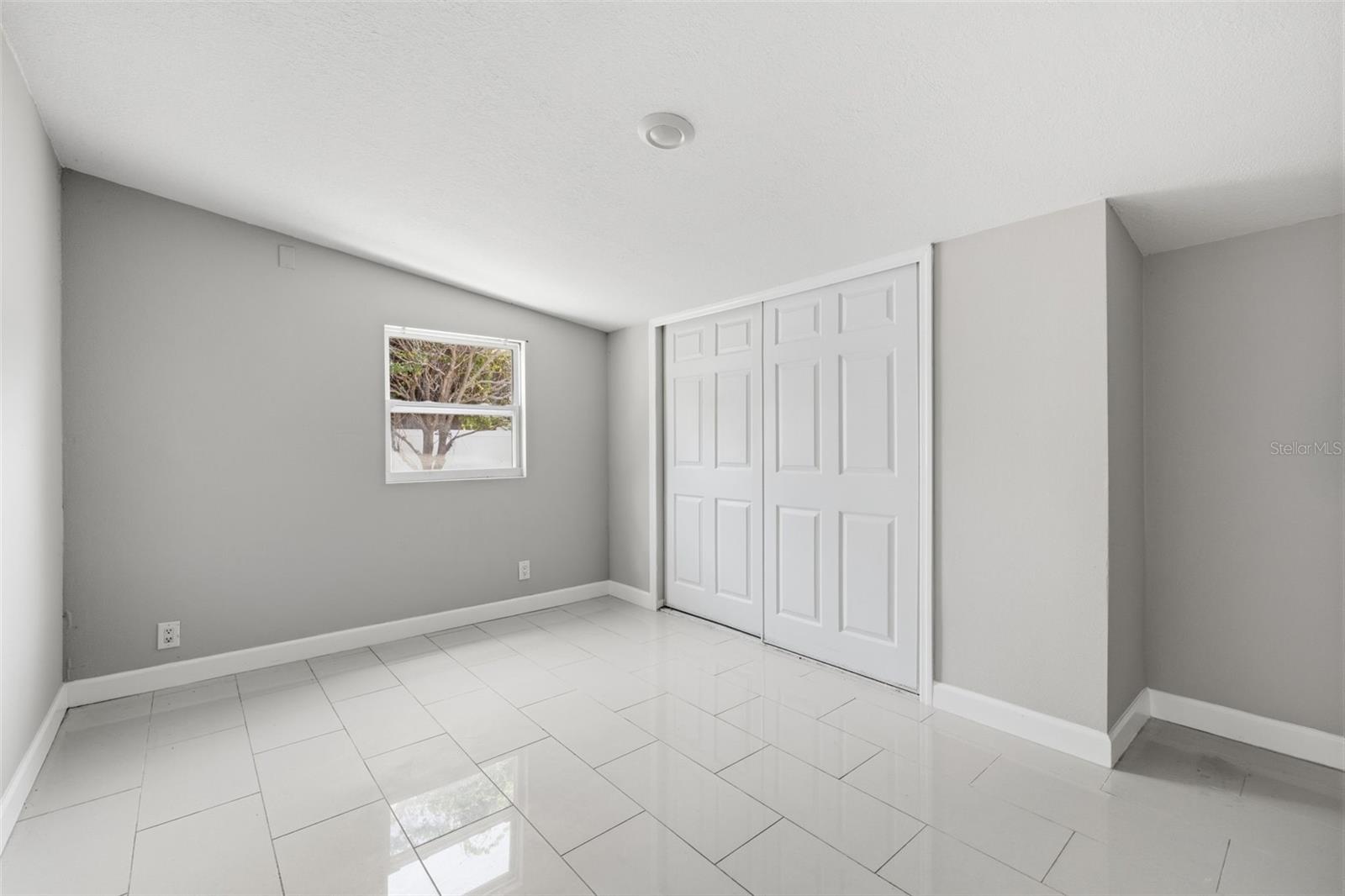 7806 TANGLEWOOD LN — photo 10
