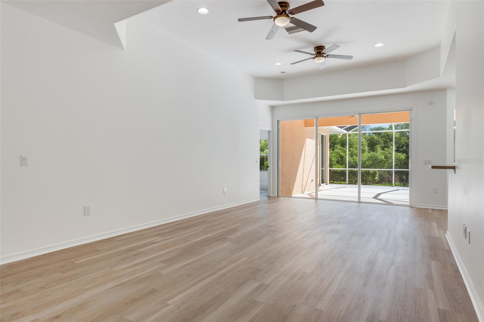 5174 PINE SHADOW LN — photo 11