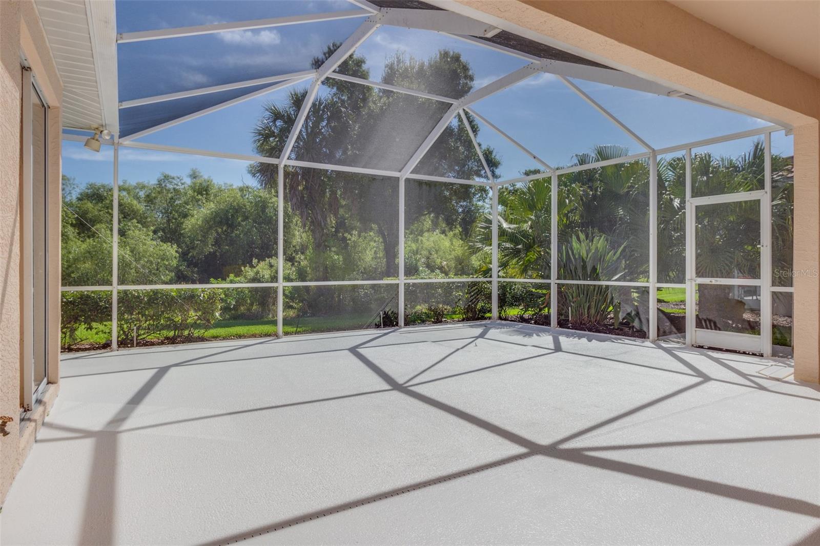 5174 PINE SHADOW LN — photo 32