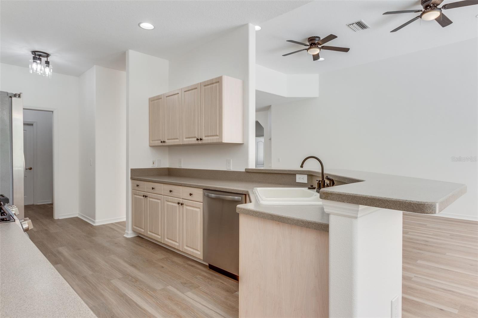5174 PINE SHADOW LN — photo 15
