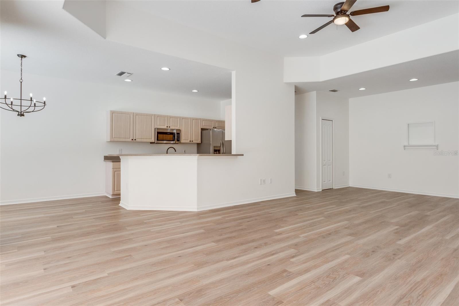 5174 PINE SHADOW LN — photo 12