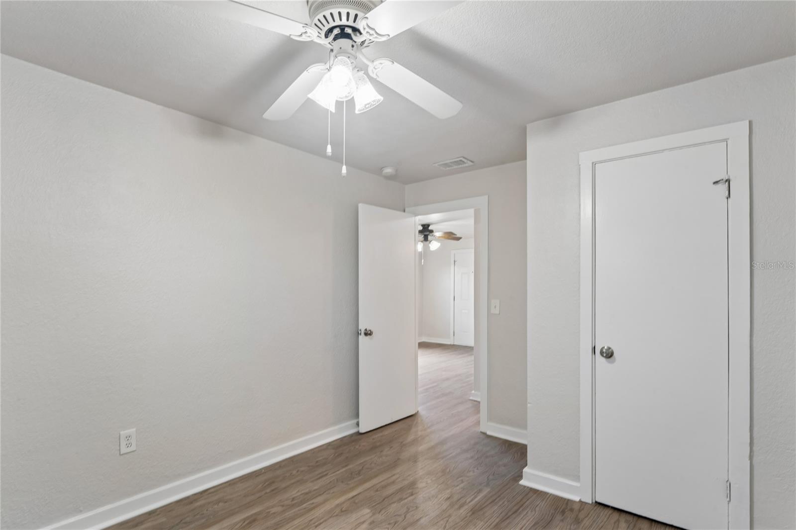 14623 SUNSET DR — photo 21