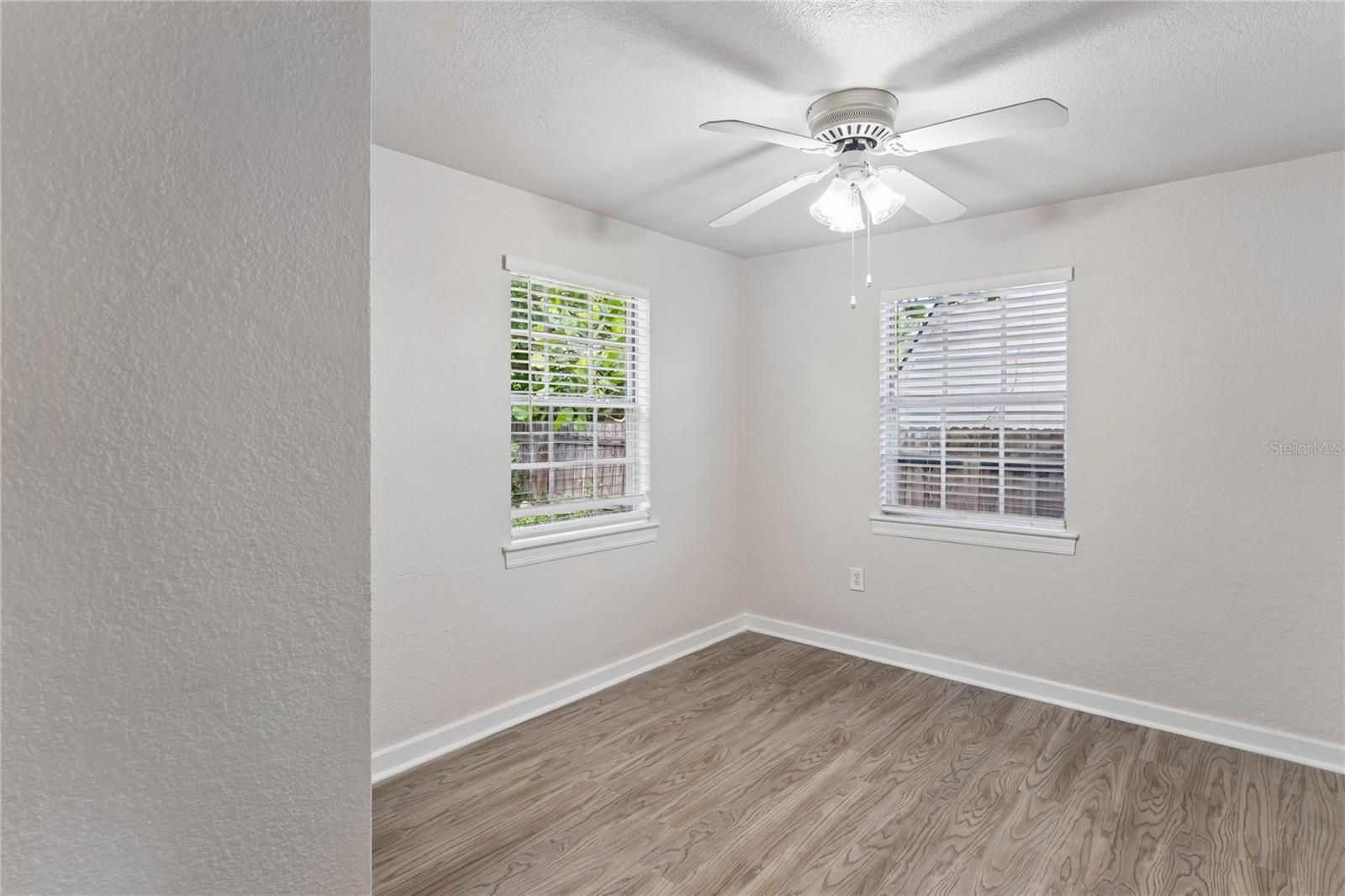 14623 SUNSET DR — photo 20