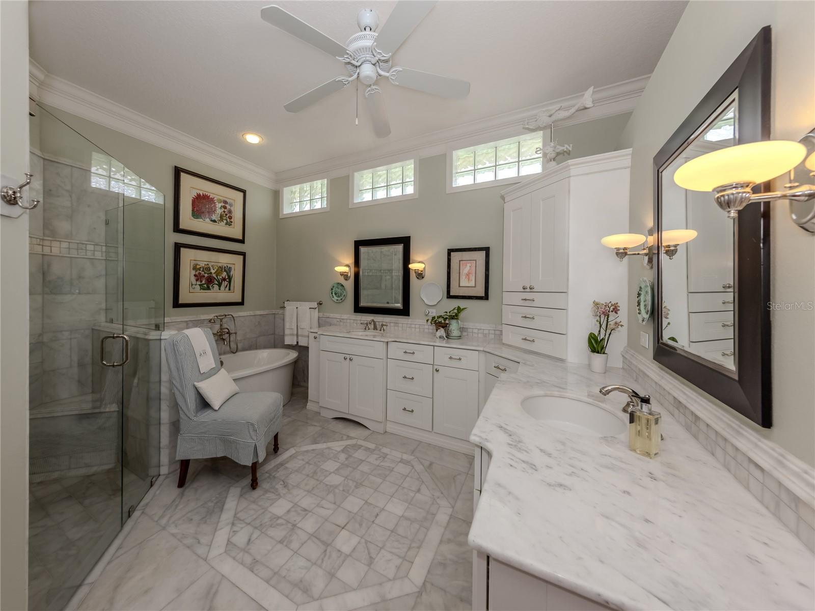 228 VESTAVIA DR — photo 22