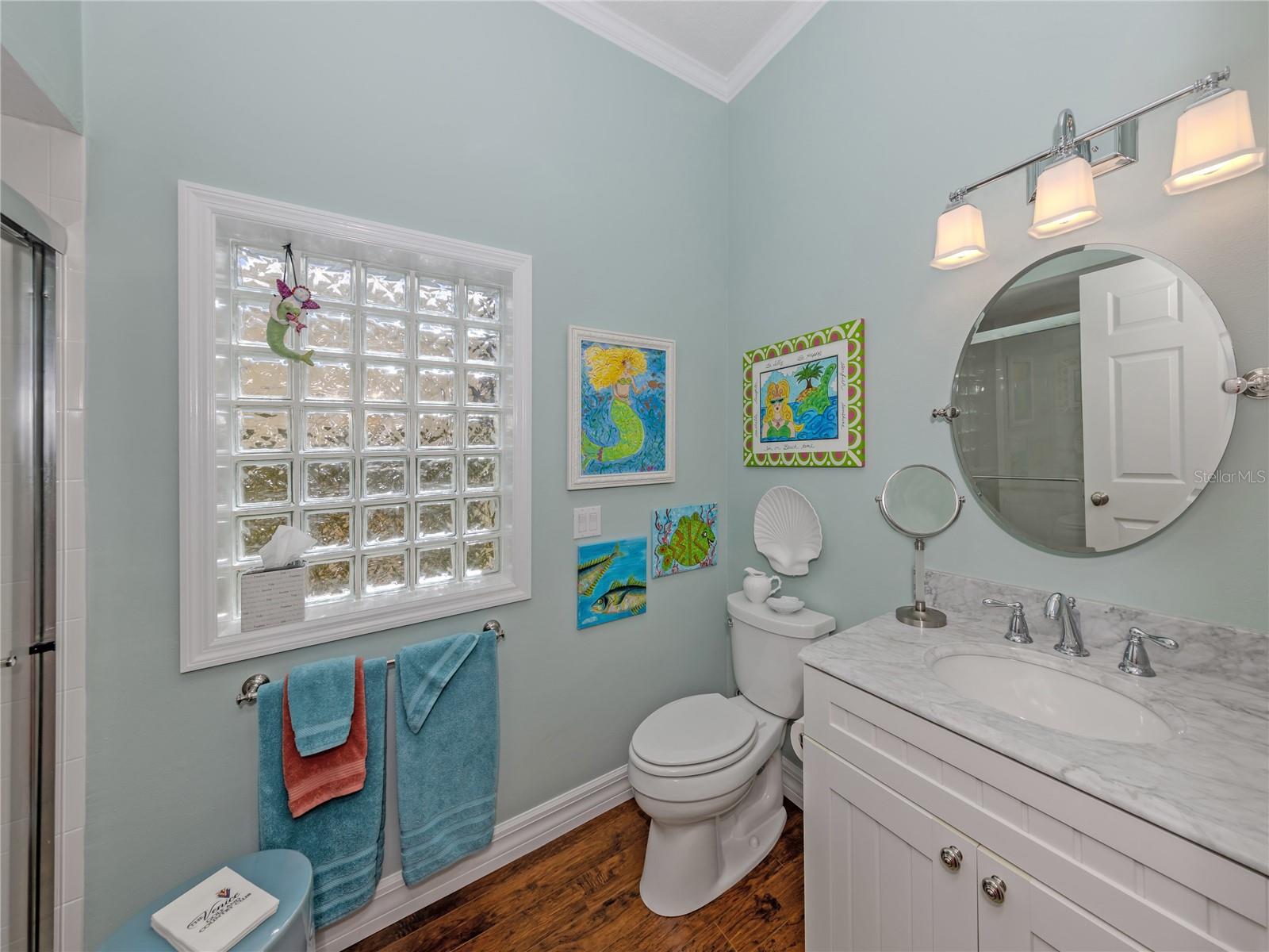 228 VESTAVIA DR — photo 32