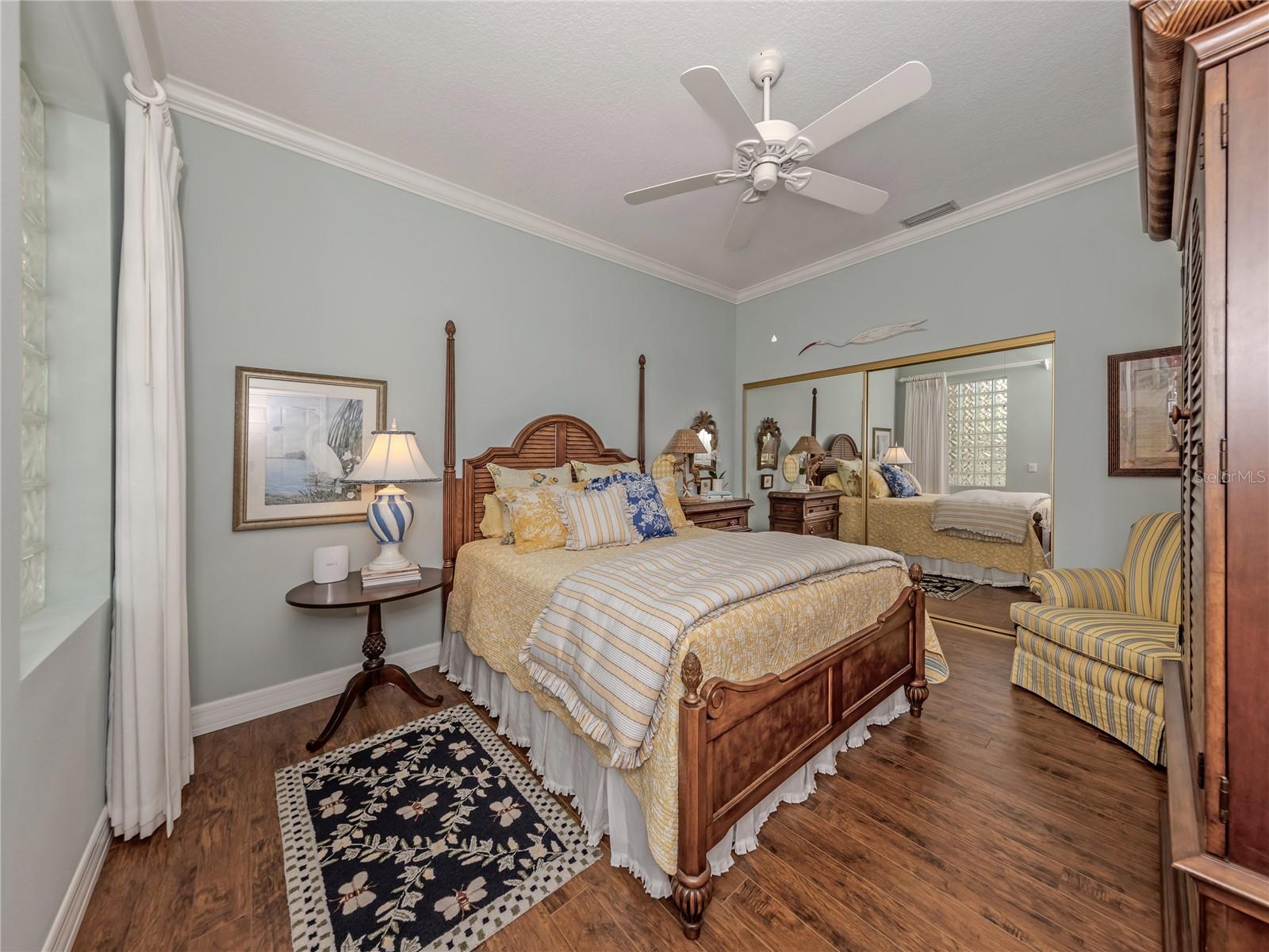 228 VESTAVIA DR — photo 25