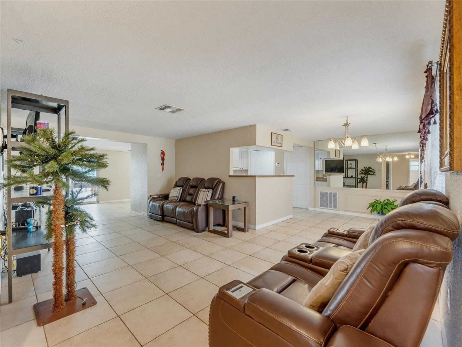 10744 OSCEOLA DR — photo 8